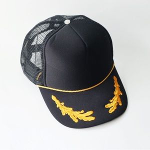 Vintage 70’s/80’s Yacht Rock Dad Baseball Trucker Hat